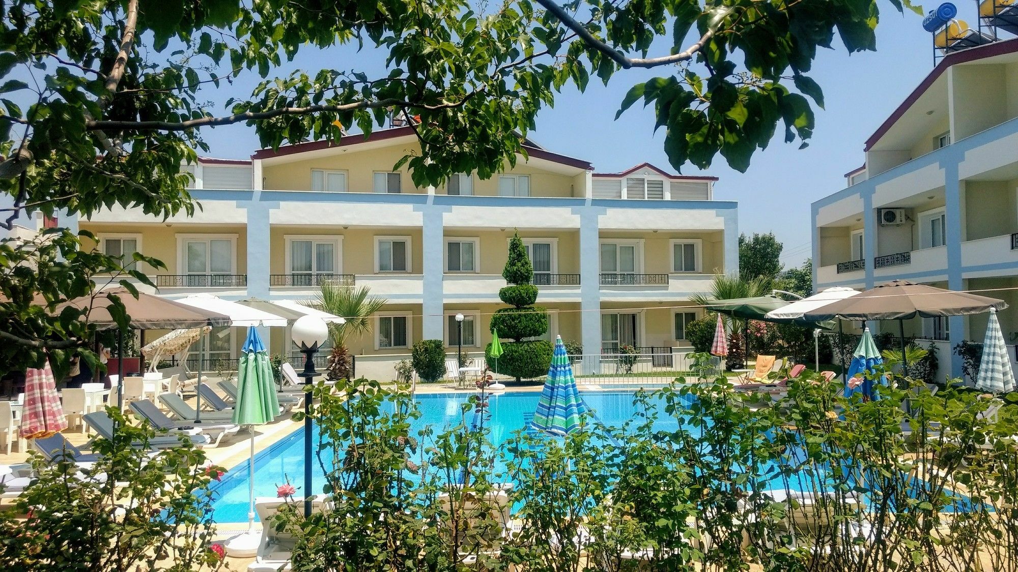 Melodi Club Apart Davutlar Buitenkant foto